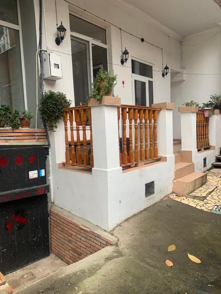Leila Apartment Τυφλίδα Εξωτερικό φωτογραφία