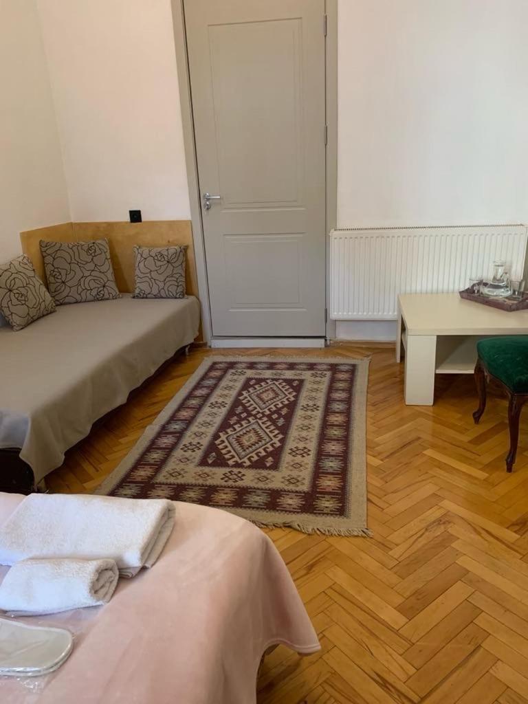Leila Apartment Τυφλίδα Εξωτερικό φωτογραφία